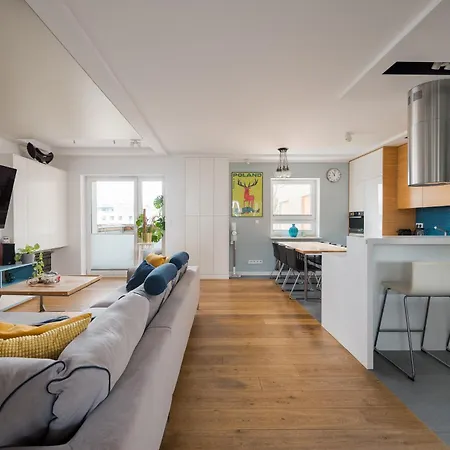 Wygledowska Unique Varsó